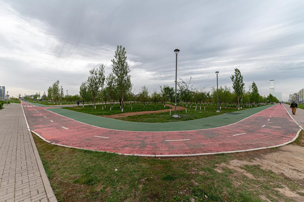 Шикарная Квартира На Против Сада Astana Exterior photo